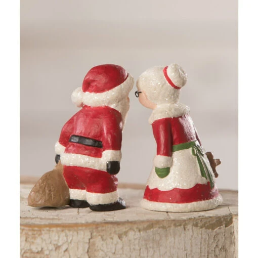 Bethany Lowe Set Of 2 Kissing Mr. And Mrs. Claus Figure TL0234 - Image 2