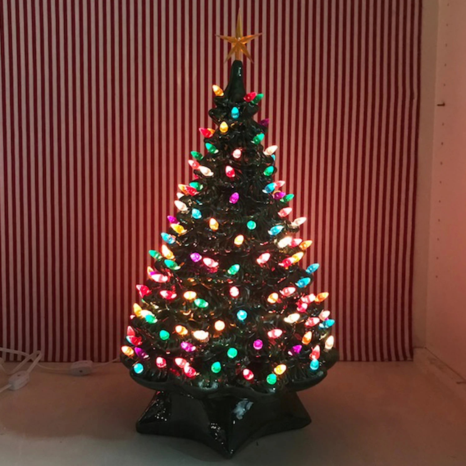 21.5"Medium 1950's Lighted Green Ceramic Christmas Tree 3 21.5"Medium 1950's Lighted Green Ceramic Christmas Tree