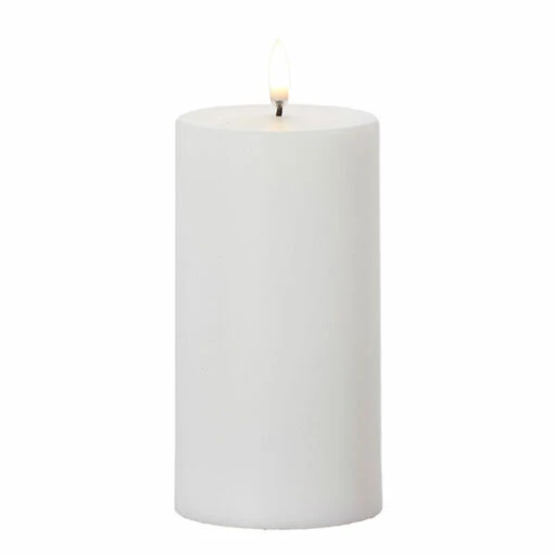 Uyuni 3" X 5", 7" Or 9" Flat Top Moving Flame White Unscented Pillar Battery Candle - Image 3